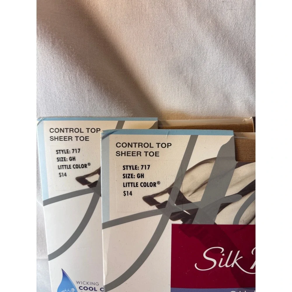 Hanes Silk Reflections Silky Sheer Control Top Pantyhose 2pk GH Little Color 717